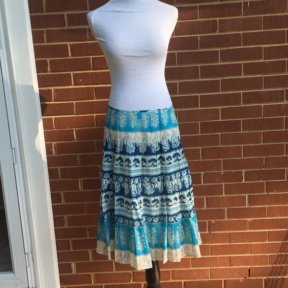 Skirt - Picture 3 of 4